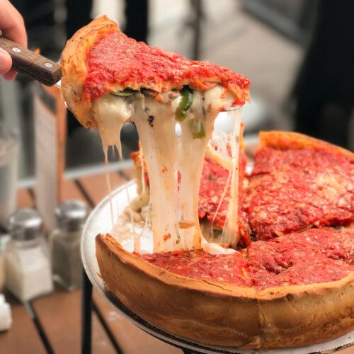 Chicago-style pizza recipe | best deep-dish pizza