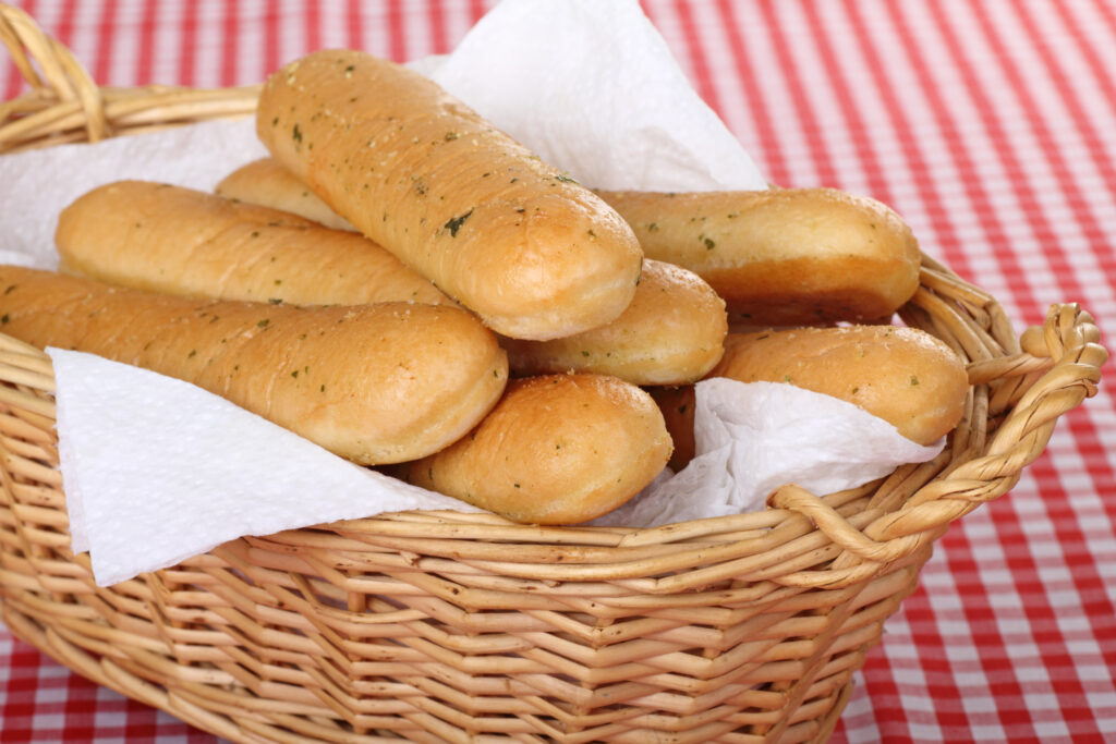 Breadsticks Recipe (Olive Garden Copycat Version)