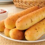 Breadsticks Recipe (Olive Garden Copycat Version)