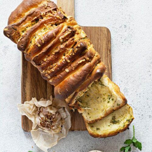 Rosemary Garlic Pull-Apart Bread