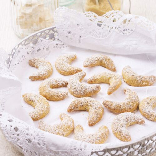 Vanilla Crescent Cookies (Vanillekipferl)