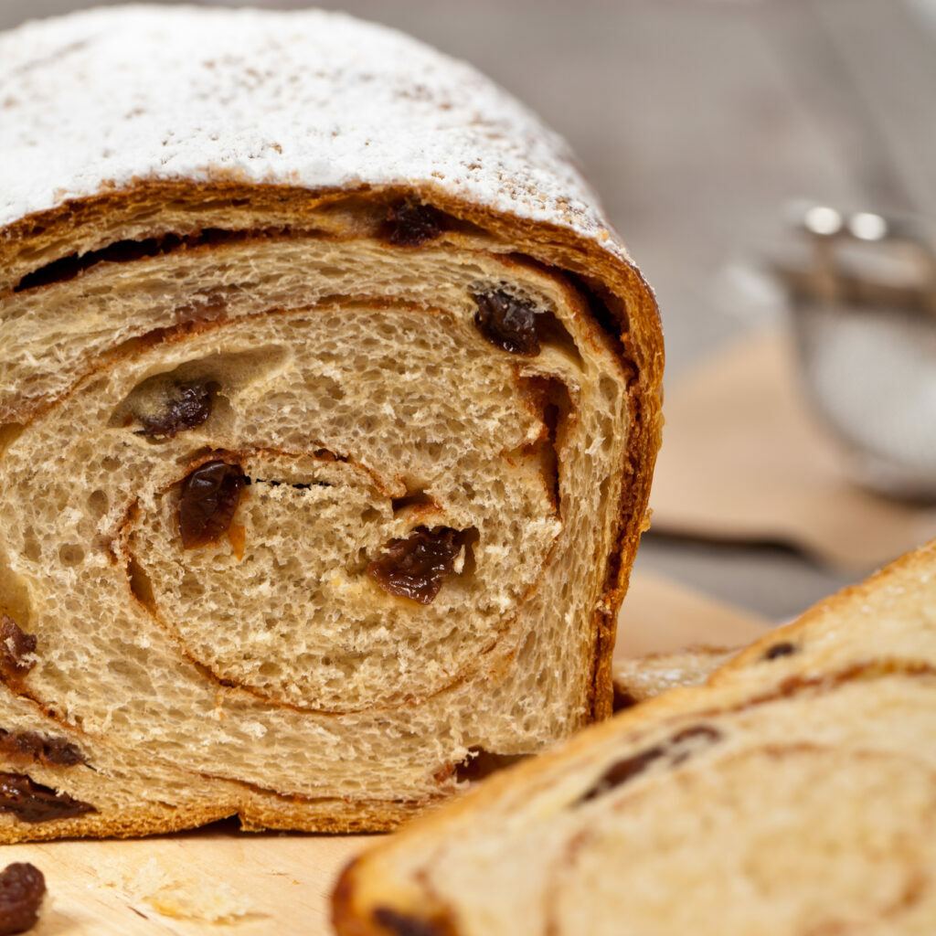 Cinnamon Raisin Swirl Bread