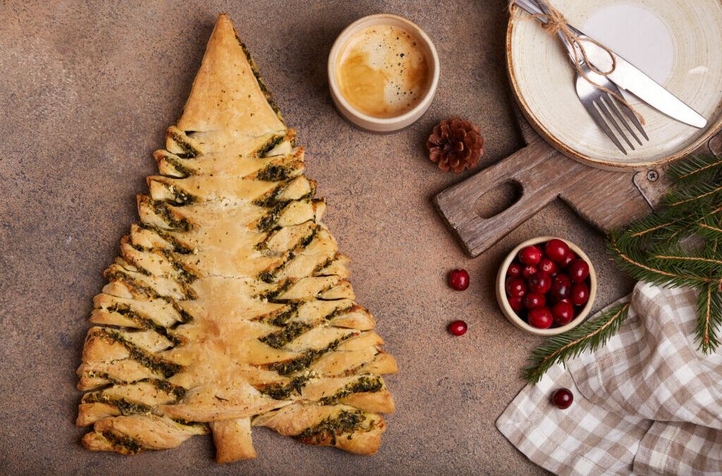 Spinach Dip Stuffed Crescent Roll Christmas Tree