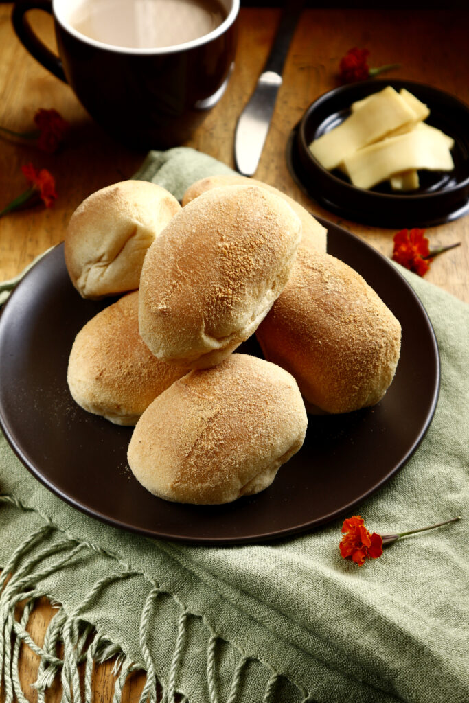 Filipino Bread Rolls (Pandesal)