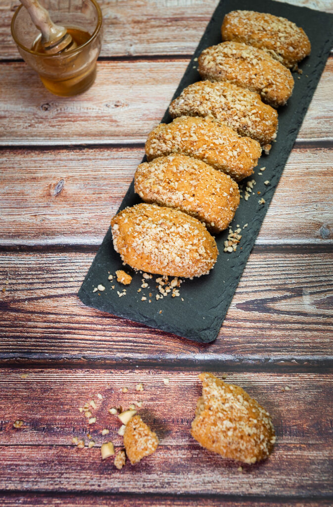Greek Honey Cookies (Melomakarona)