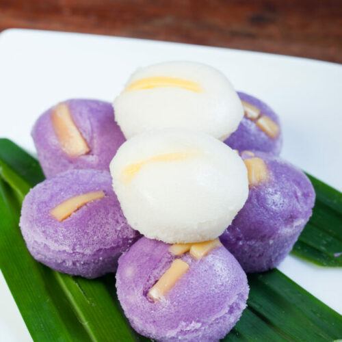 Steamed Rice Cake Muffins with Cheese