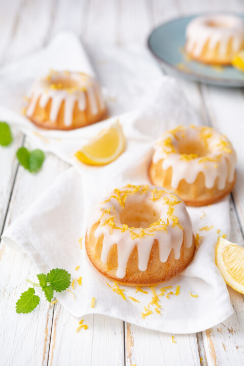 Mini Lemon Bundt Cakes - Best Baking Tips