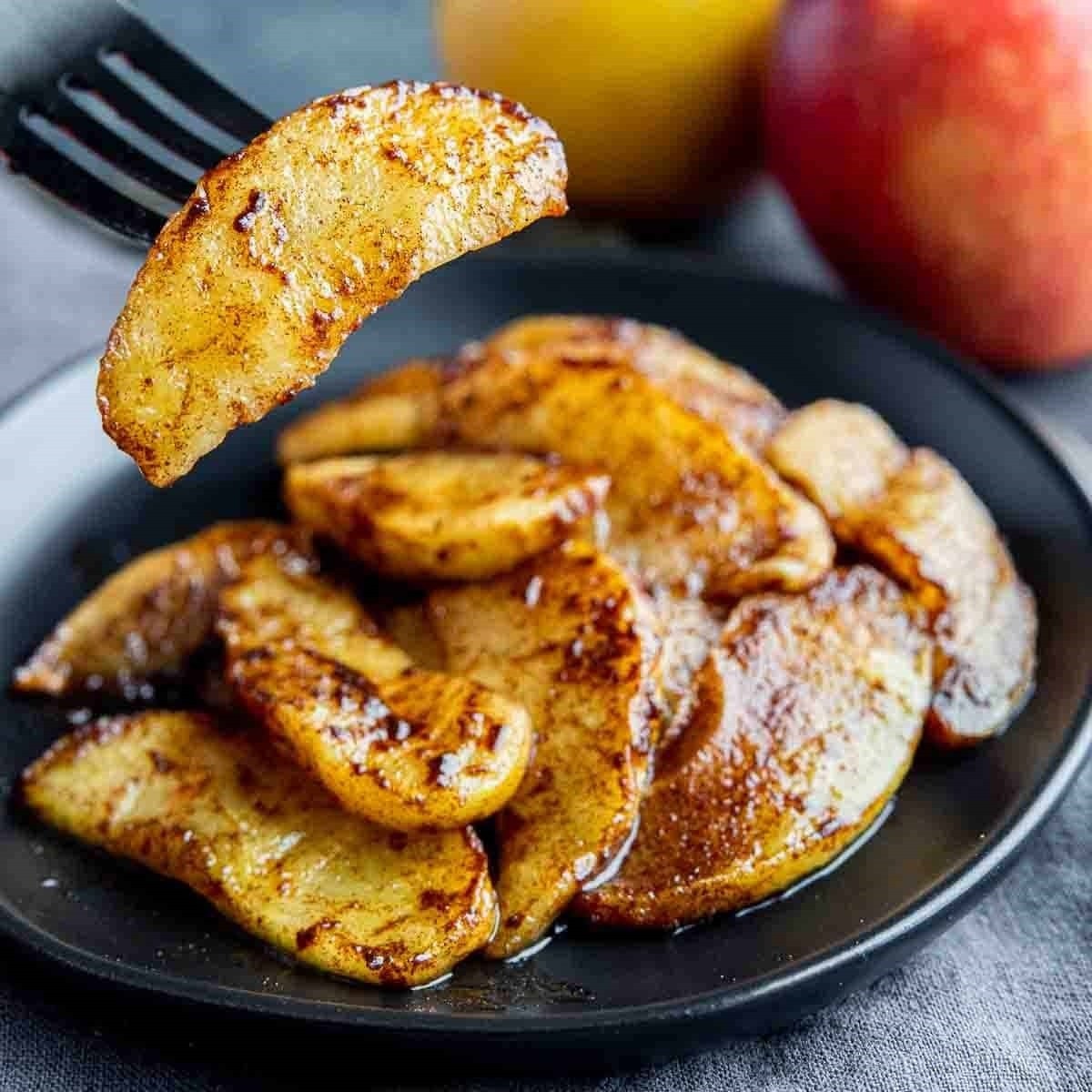 Air Fryer Baked Apple Slices