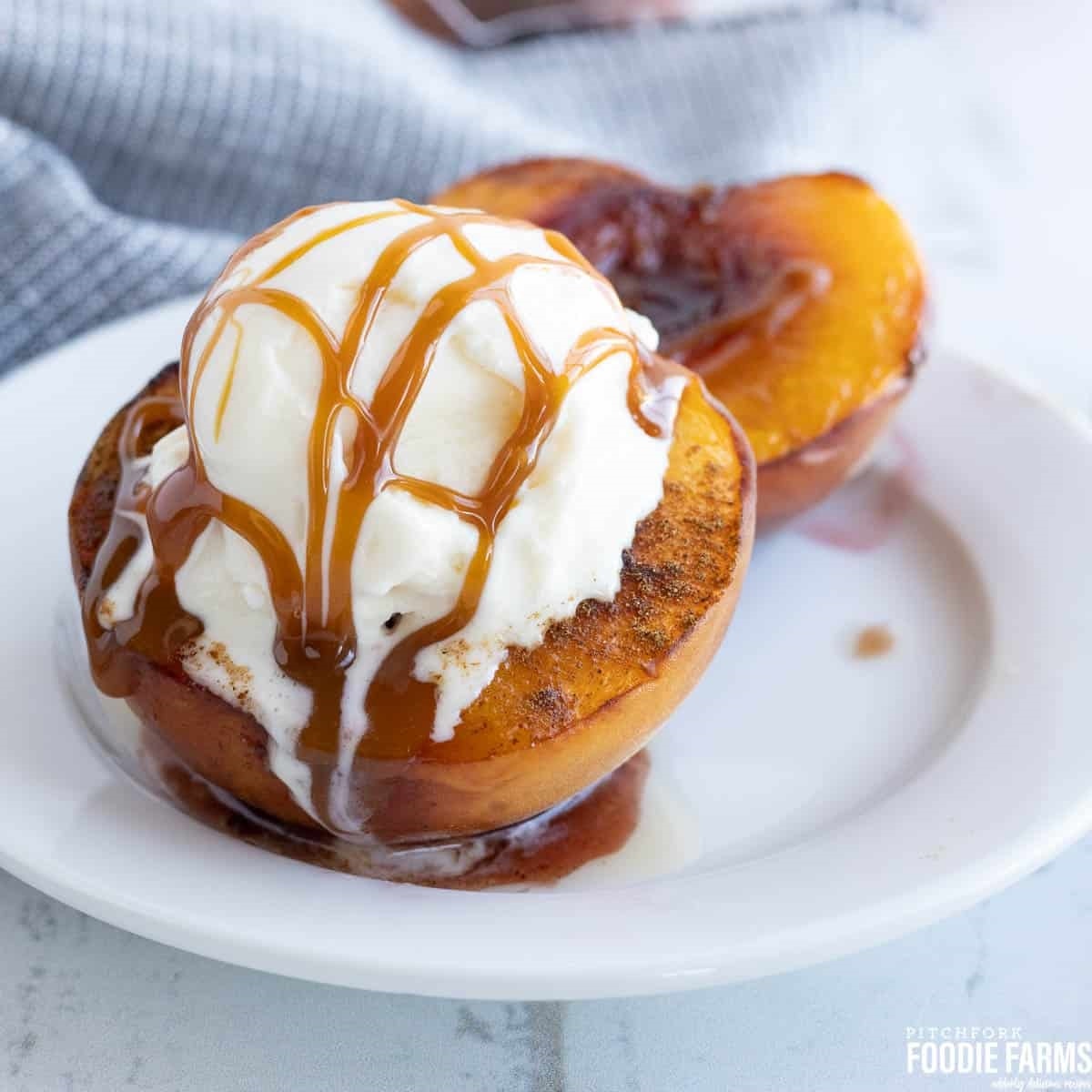 Baked Peaches With Brown Sugar And Cinnamon