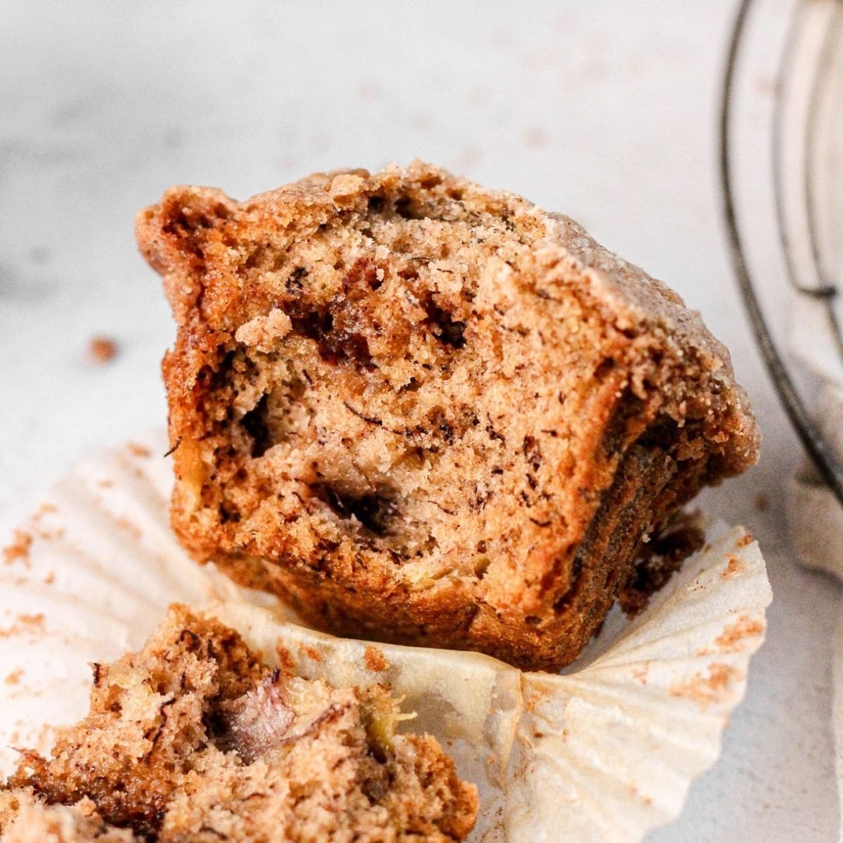 Cinnamon Streusel Banana Muffins